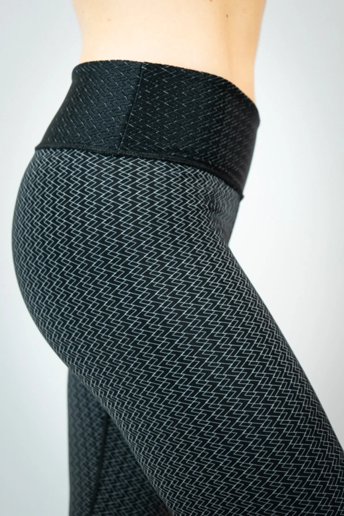 Bryn Reversible Legging - Black