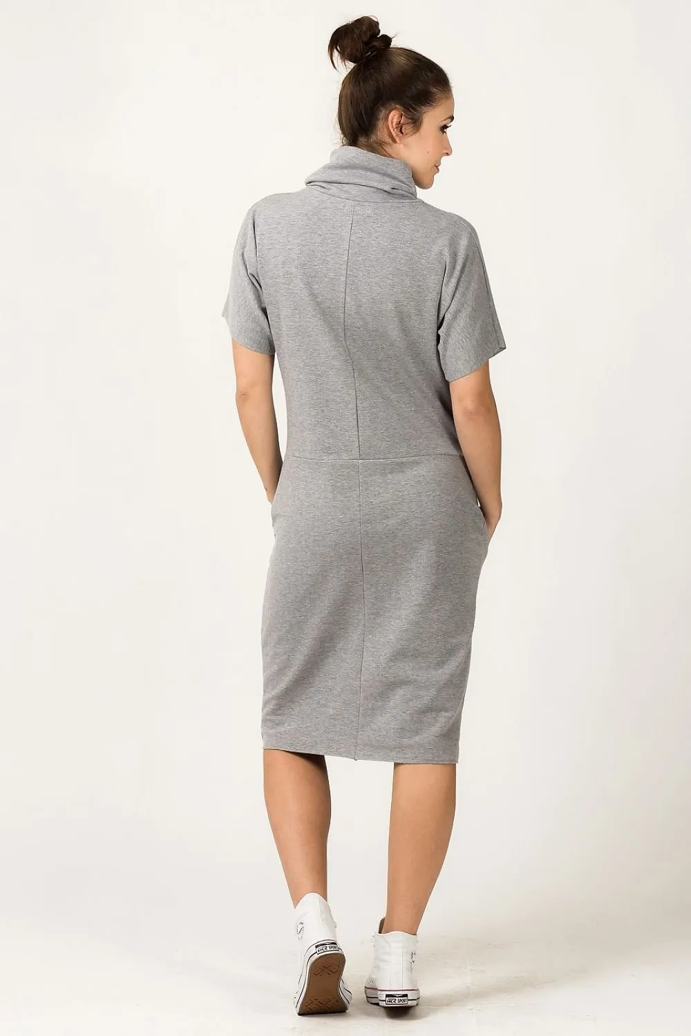 Chic Knit Turtleneck Dress with Functional Pockets