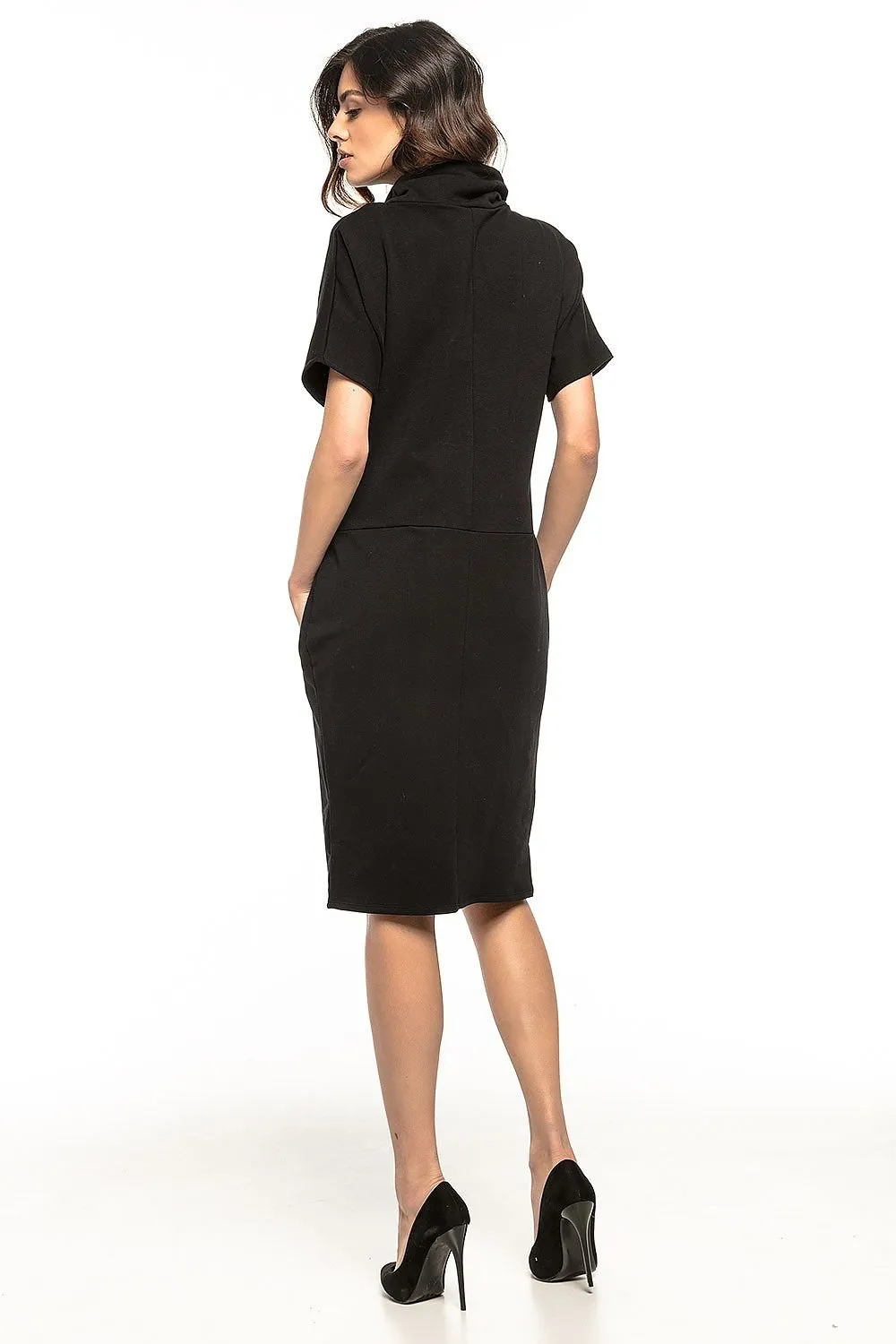 Chic Knit Turtleneck Dress with Functional Pockets