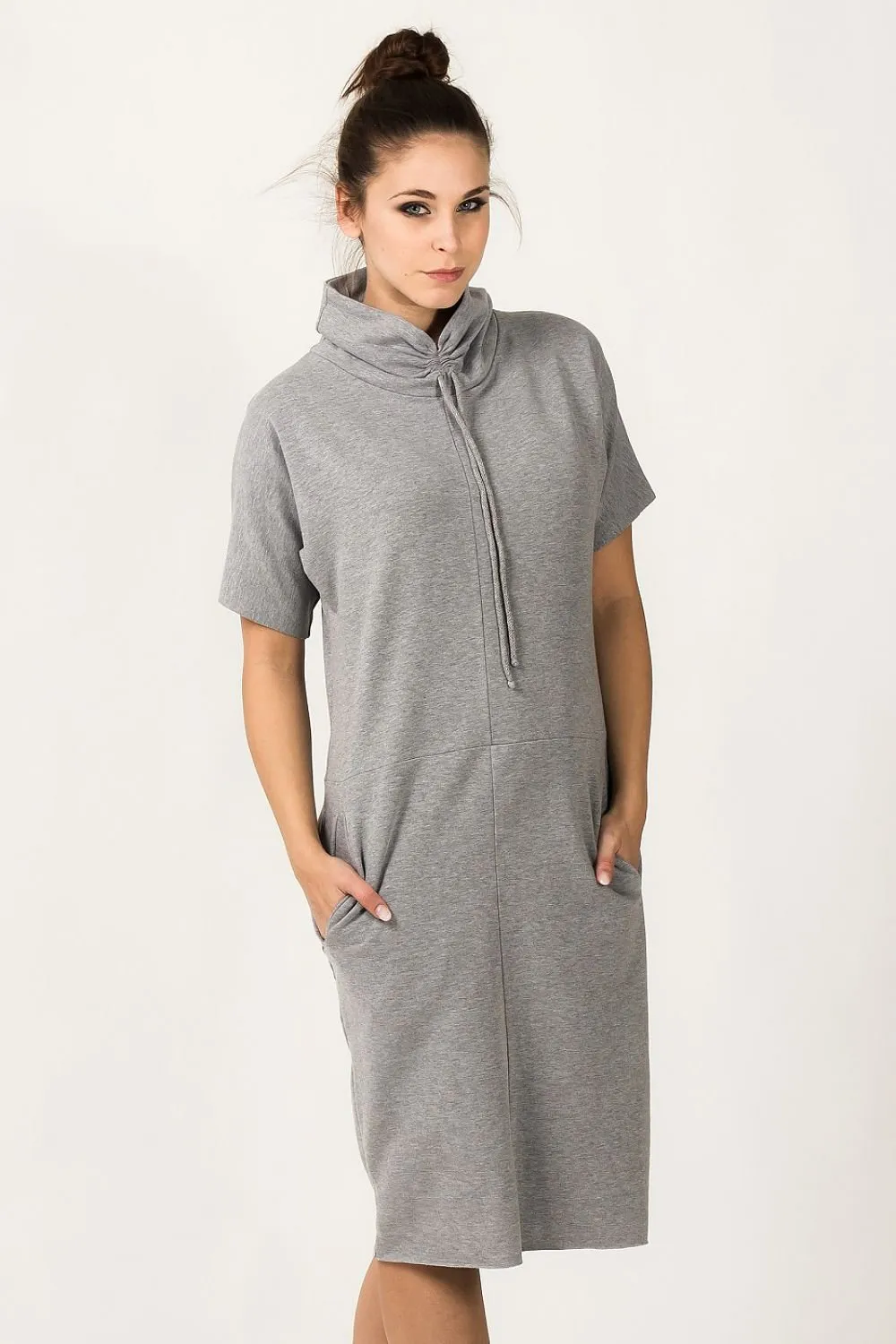 Chic Knit Turtleneck Dress with Functional Pockets