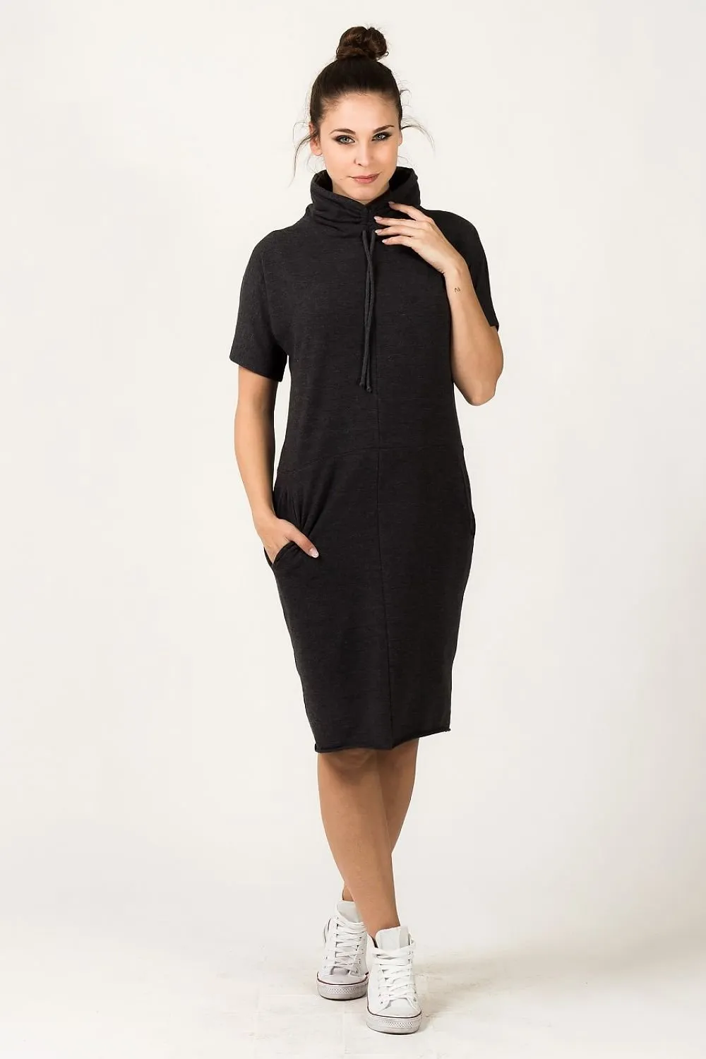 Chic Knit Turtleneck Dress with Functional Pockets