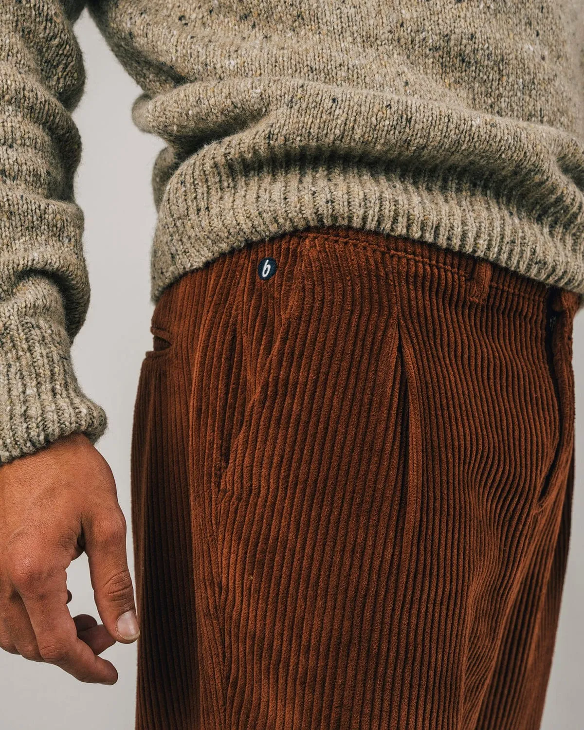 CORDUROY PLEATED CHINO