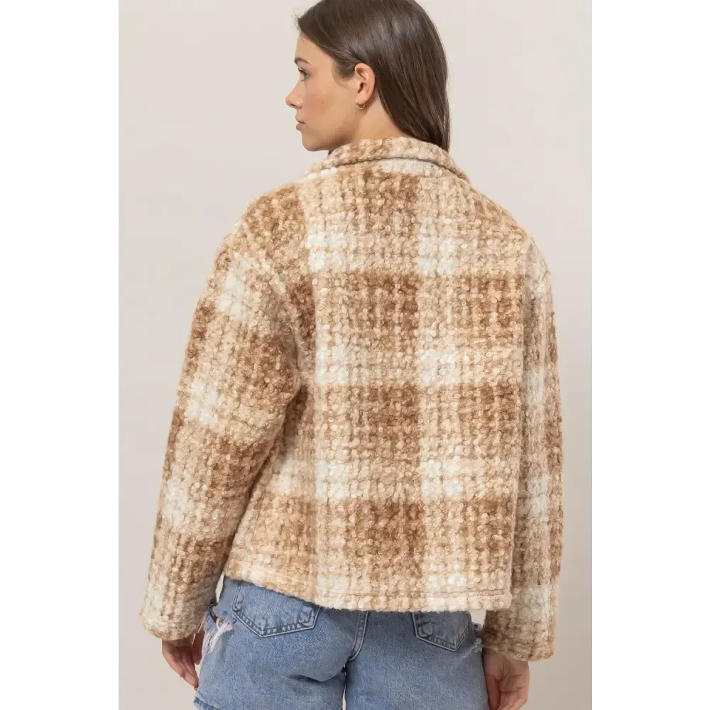 Elevate Your Wardrobe with Luxurious Plaid Collared Boucle Jacket