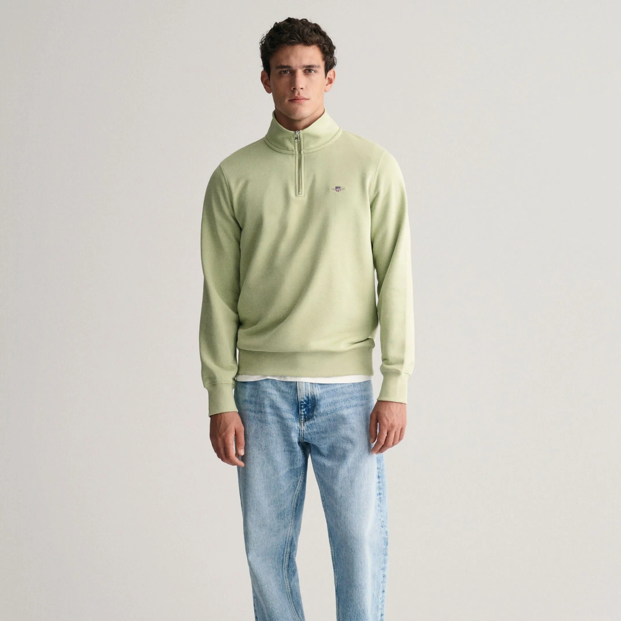 Gant Shield Half-Zip Sweatshirt in Milky Matcha