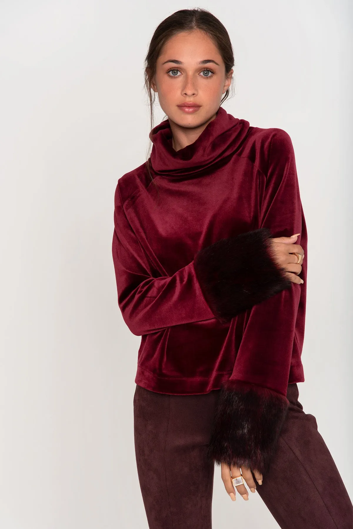 Glimpse Sweater