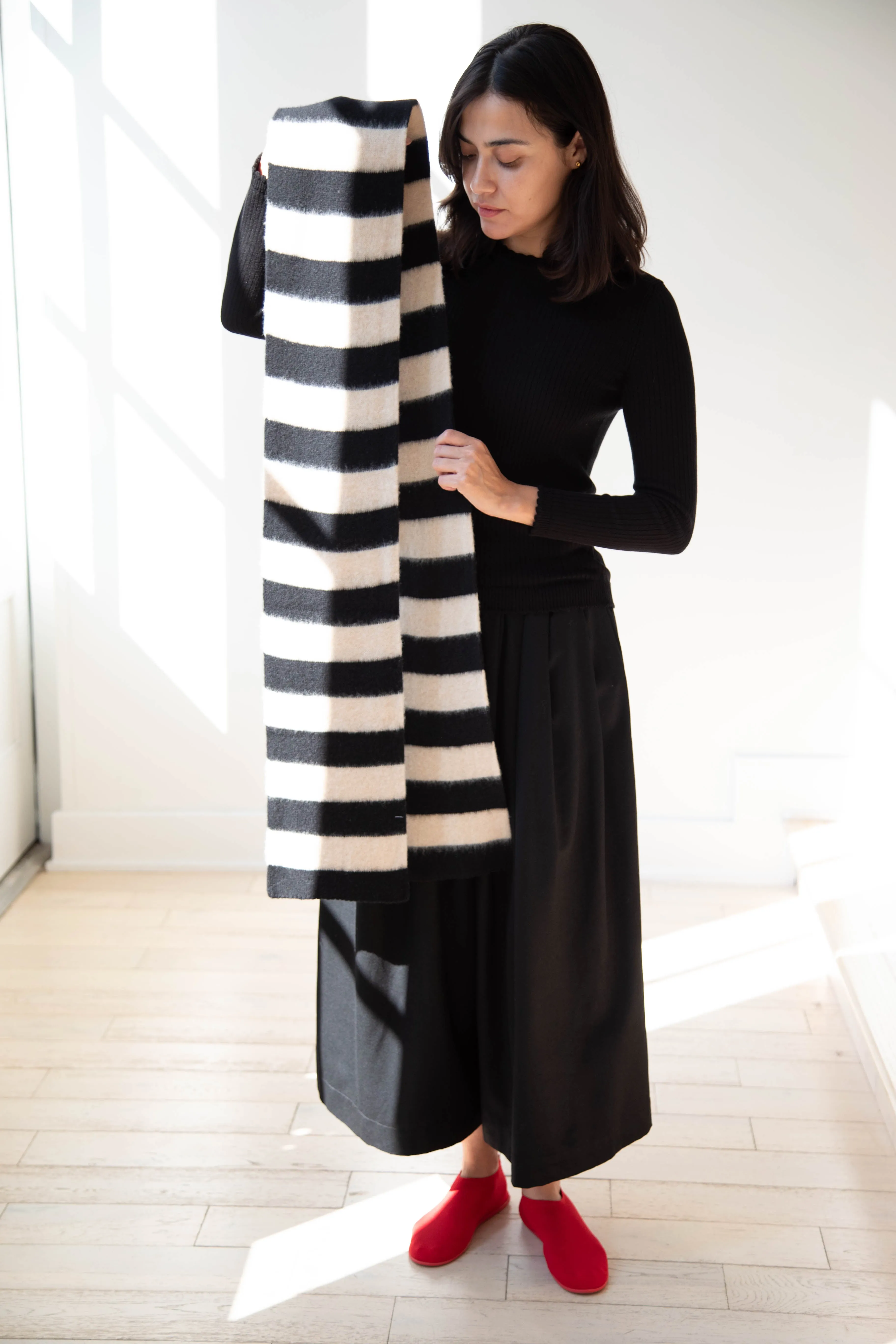 Jo Gordon | Brushed Stripe Scarf in Black & Oatmeal