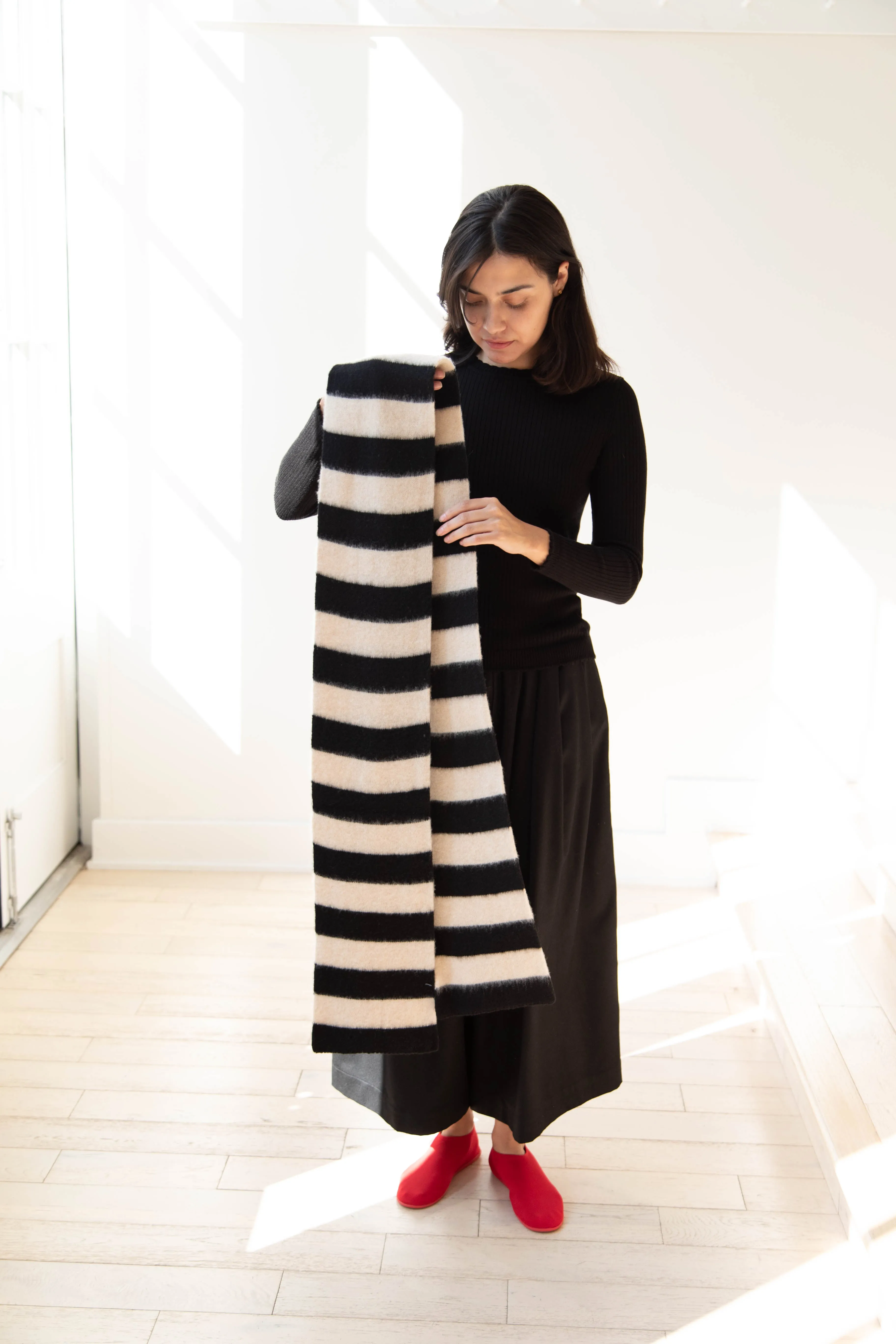 Jo Gordon | Brushed Stripe Scarf in Black & Oatmeal