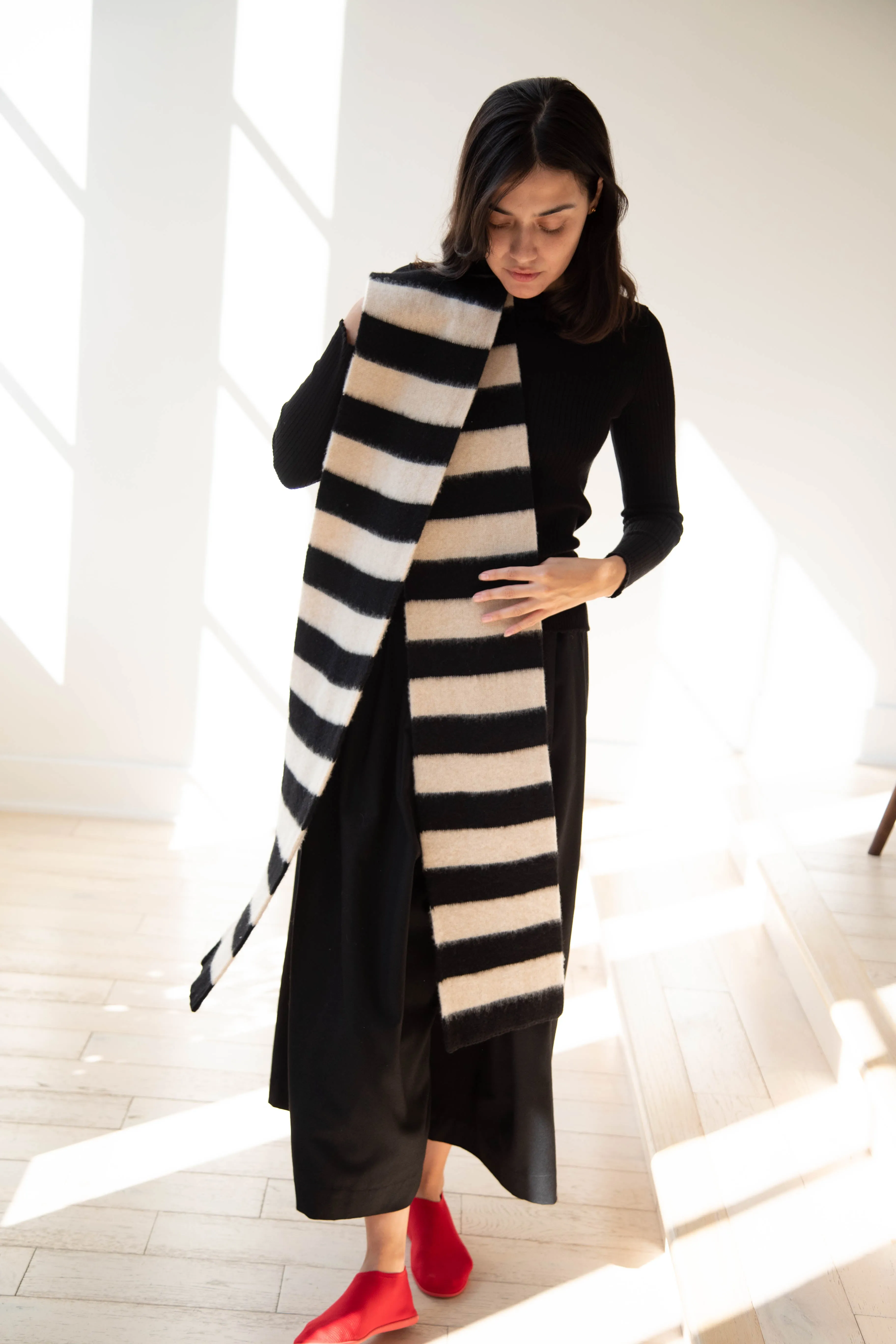 Jo Gordon | Brushed Stripe Scarf in Black & Oatmeal