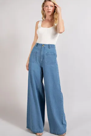 Wide Leg Jeans with Front Pockets