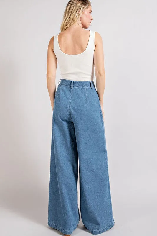 Wide Leg Jeans with Front Pockets