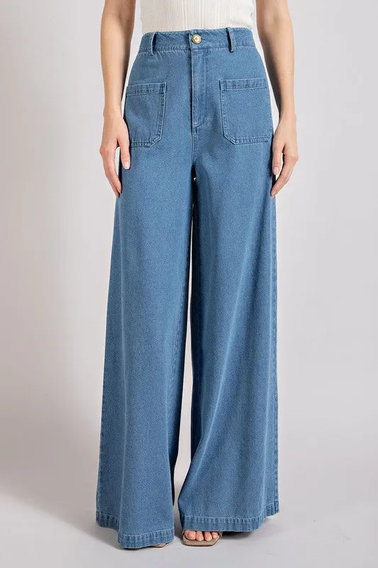 Wide Leg Jeans with Front Pockets